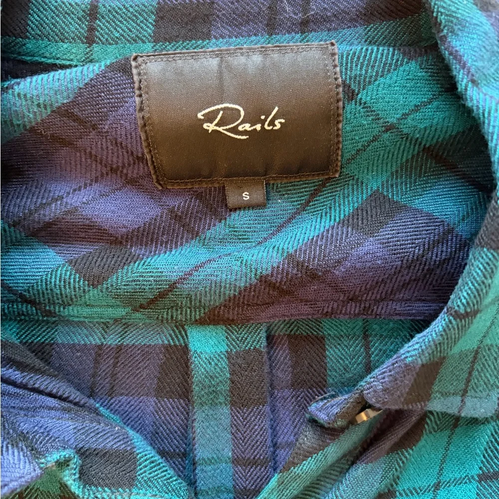 Rails Hunter Button Down - Picture 2 of 5